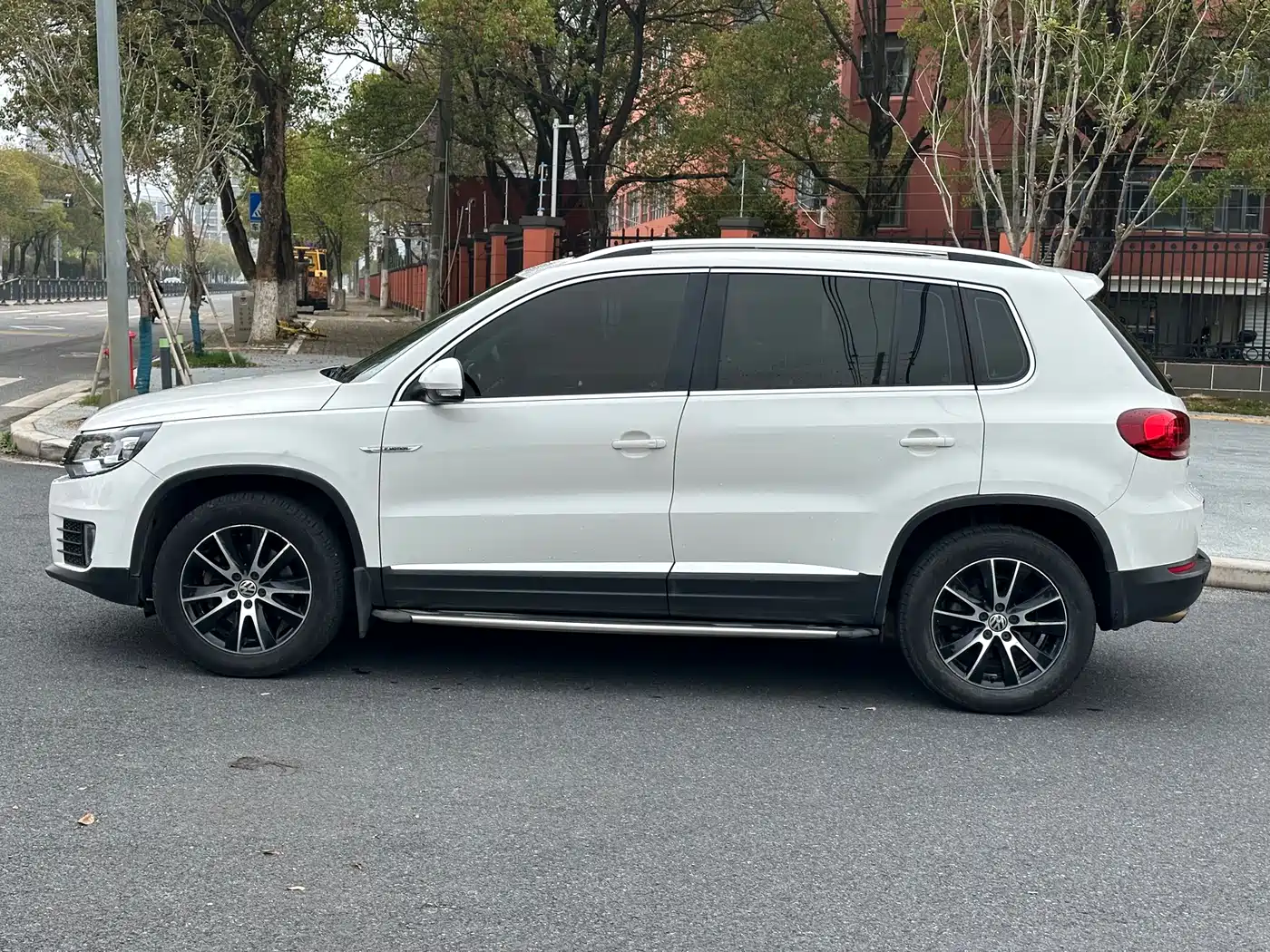 Volkswagen Tiguan 2016 Model 300TSI Automatic 4WD Luxury Edition фото 8