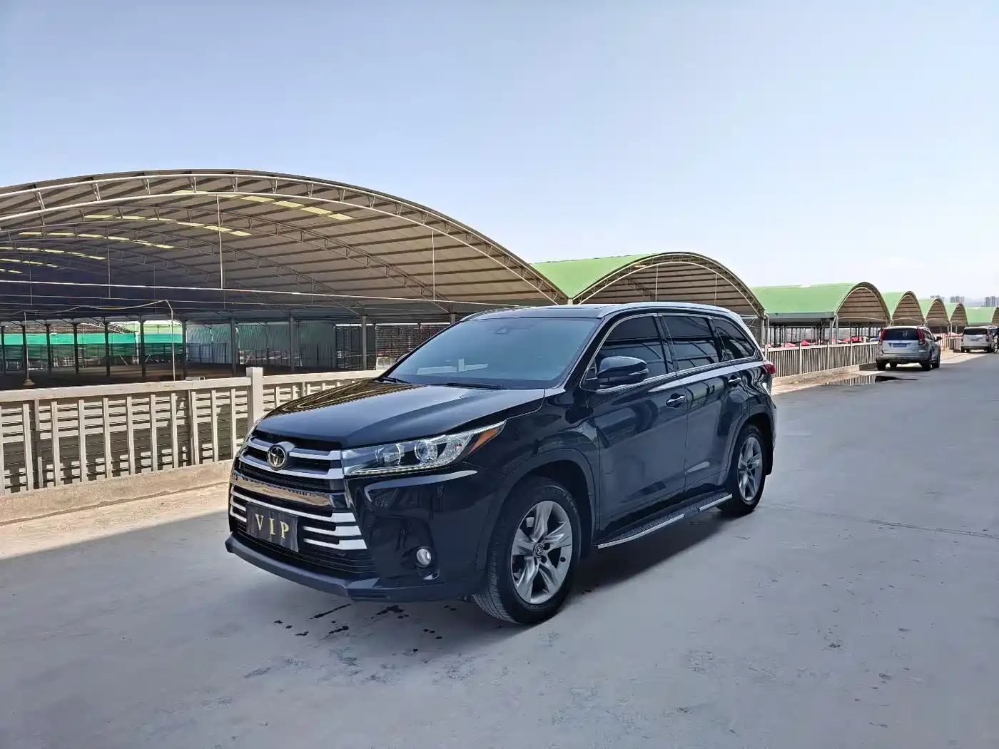 TOYOTA HIGHLANDER