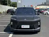 Фото 2 - NIO ES8