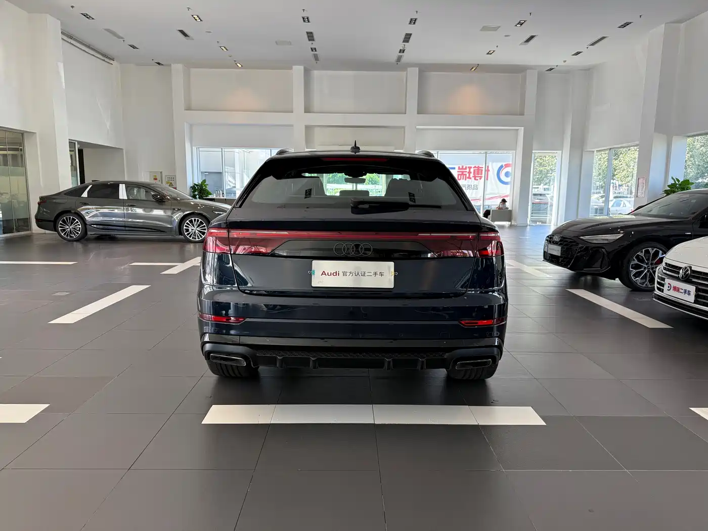 Audi Q8 2025 2024 55 TFSI Premium Dynamic