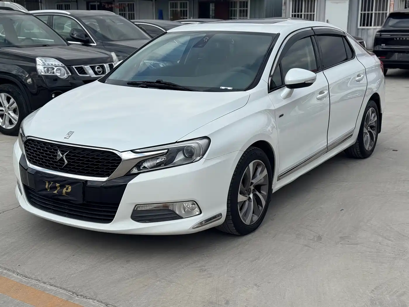 DS 5LS 2014 2014 1.6T Elegance THP160