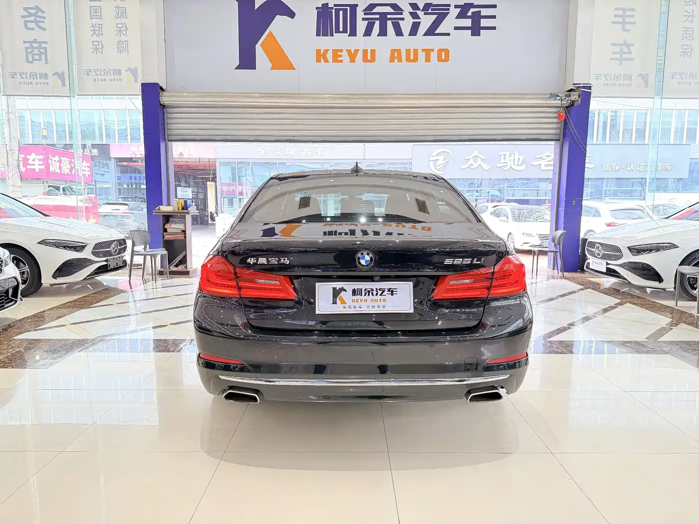 BMW 5 Series 2018 525Li Luxury Package фото 18