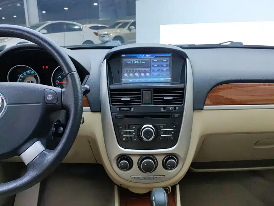 Фото 13 - Buick Excelle