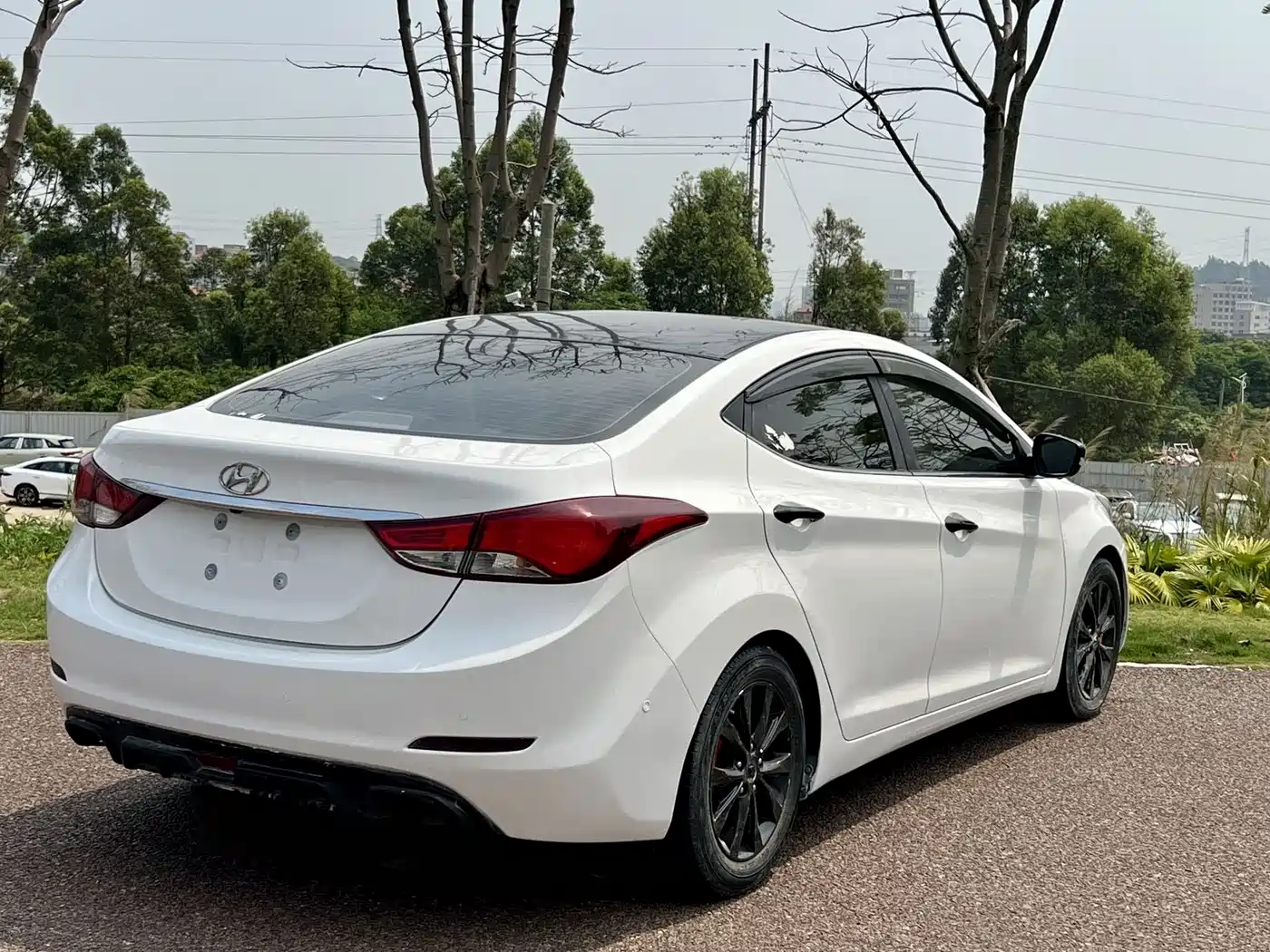 Hyundai Langdong 2016 1.6L Automatic Premium Edition фото 9