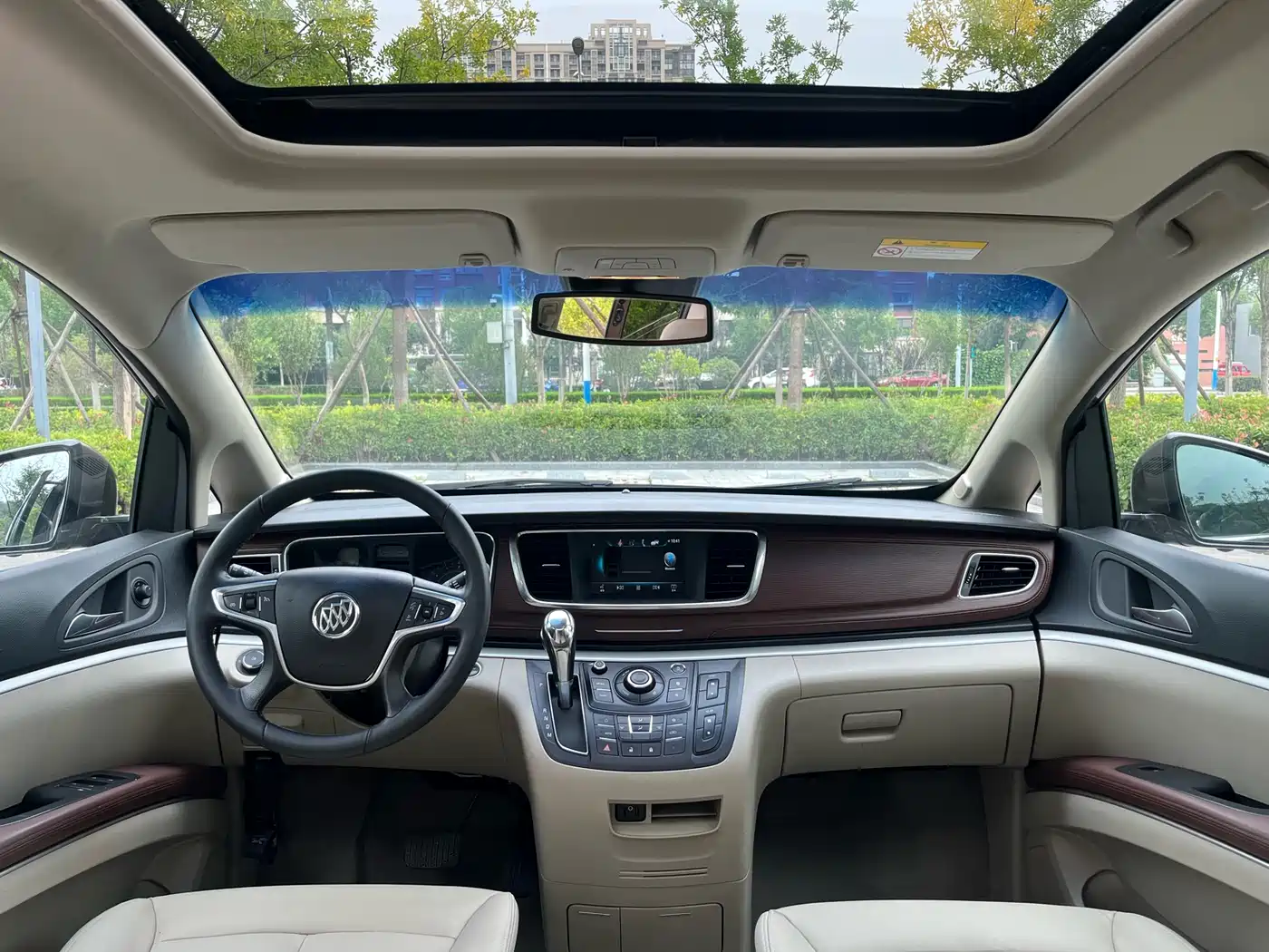 Buick GL8 2018 28T Luxury Model China VI фото 10