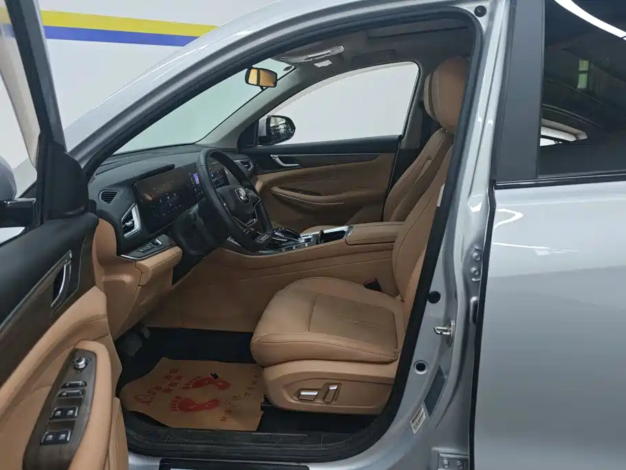 Landian E5 2024 2023 1.5L DE-i 100KM Premium 7-Seater