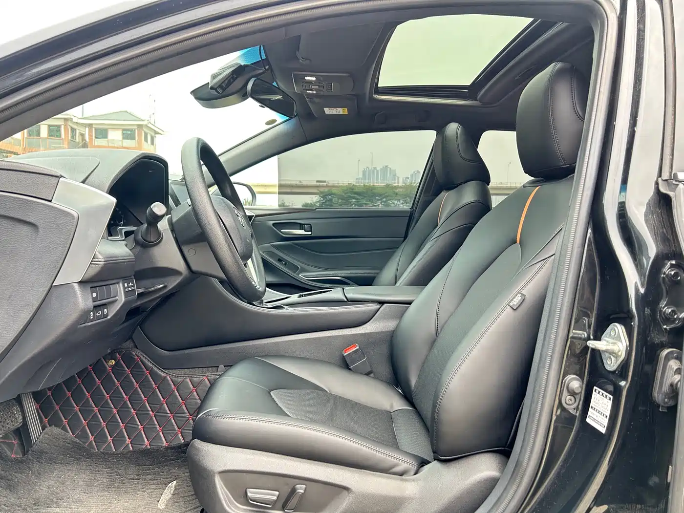 Toyota Avalon 2022 2.0L Progressive Edition фото 16