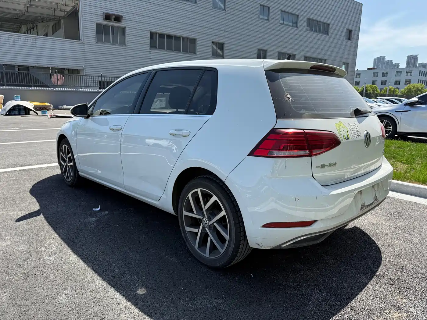 Volkswagen Golf 2020 Beloved Edition 200TSI DSG Comfort фото 6