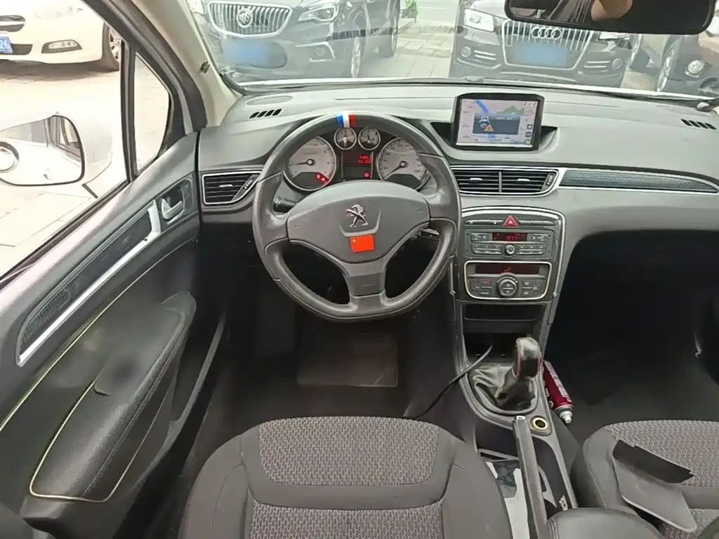 Peugeot 308 2014 Model Joy Edition Classic 1.6L Manual Trend Style фото 11