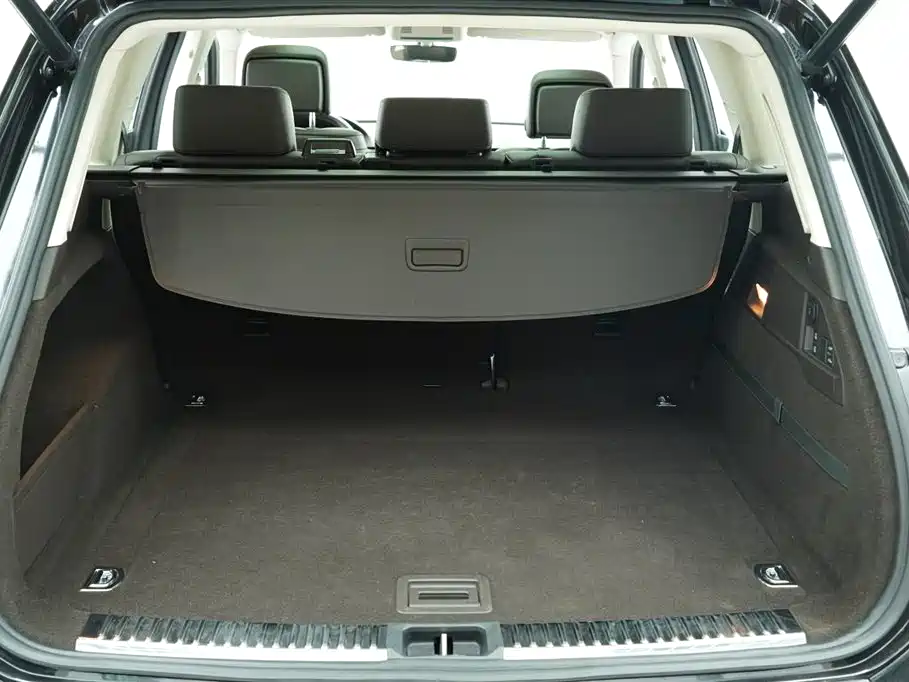 Volkswagen Touareg 2017 3.0TSI Explorer Edition фото 23