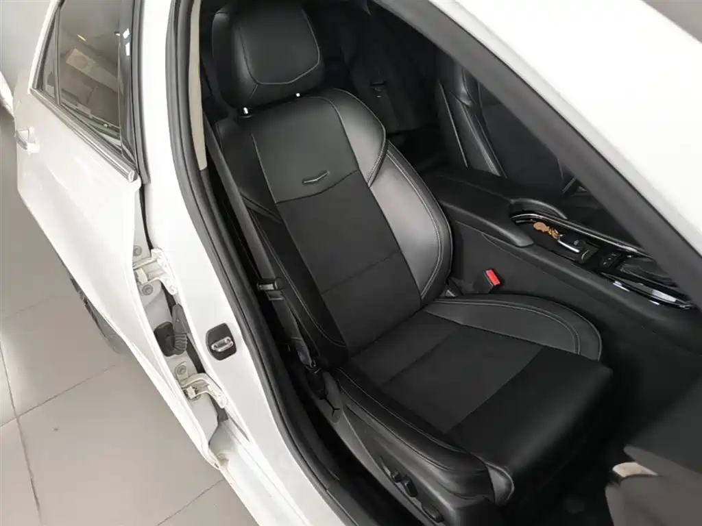 Cadillac ATS-L 2017 28T Technology фото 25