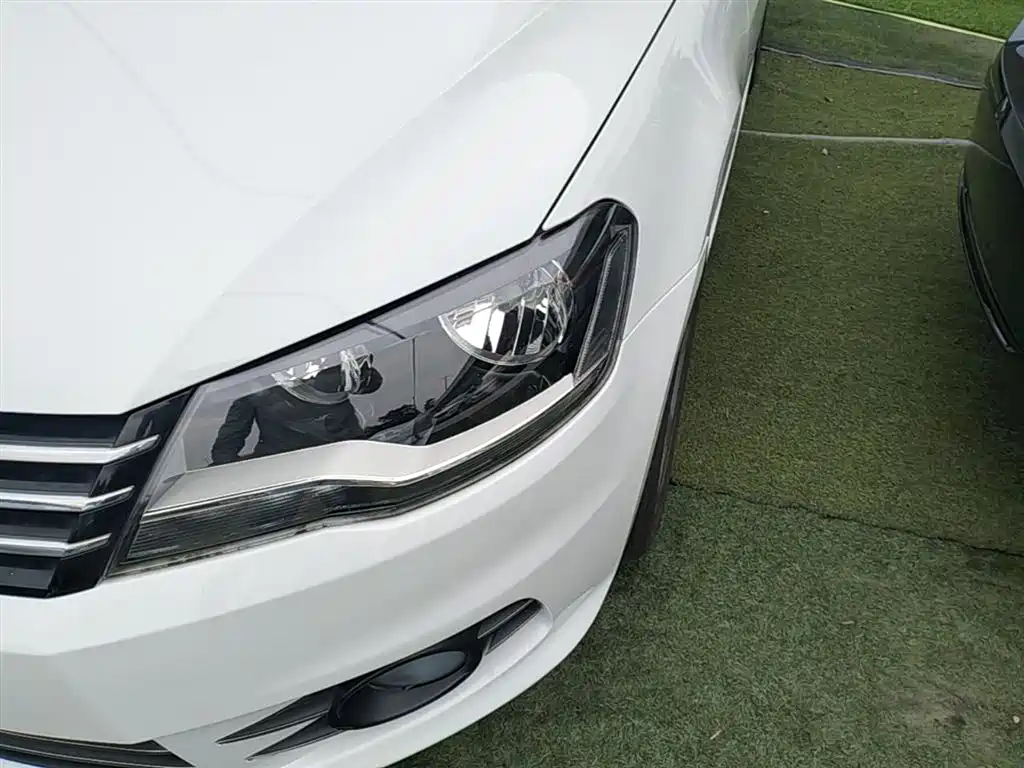 Volkswagen Bora 2014 1.6L Manual Comfort Edition фото 24