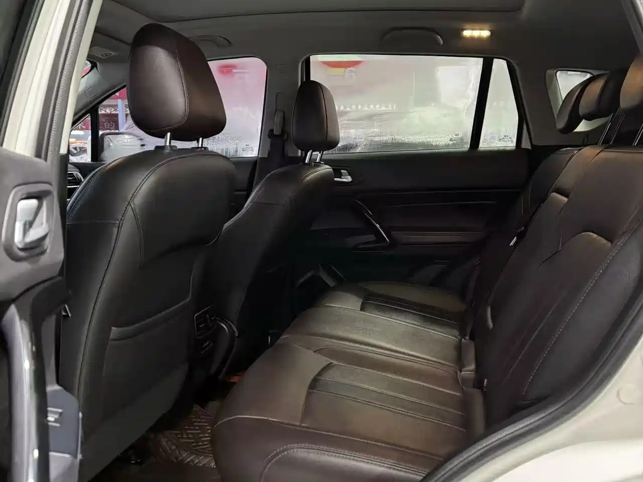 GAC Trumpchi Trumpchi GS4 2018 235T Automatic 2WD Luxury Smart Connect Million Commemorative Edition фото 5