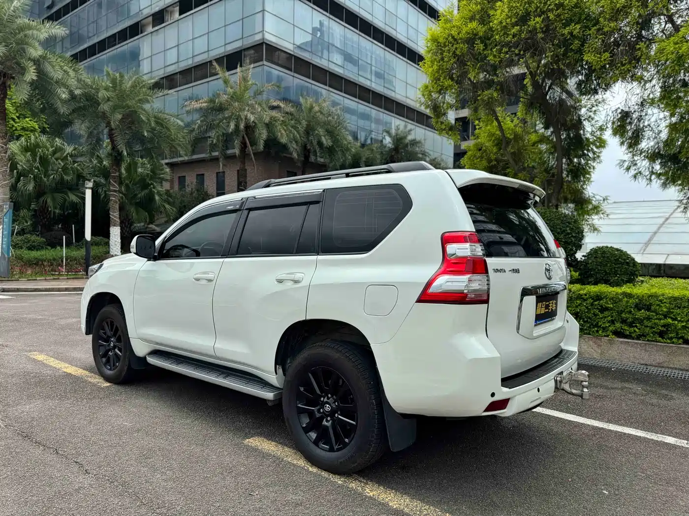 Toyota Prado 2010 4.0L Automatic TX-L фото 15