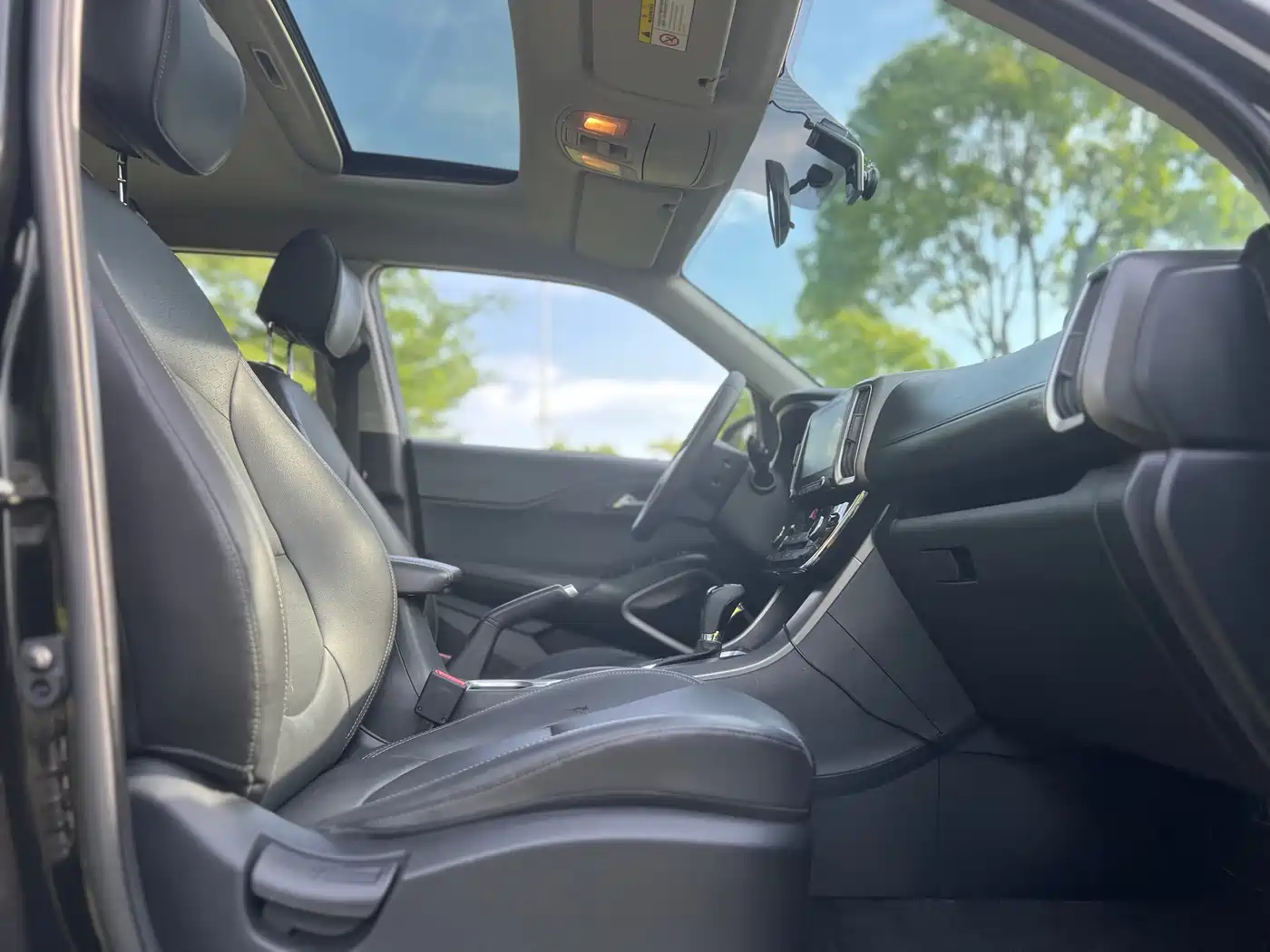 Hyundai Beijing Hyundai ix35 2018 2.0L Automatic 2WD Zhiyong·Enjoyment Edition фото 22