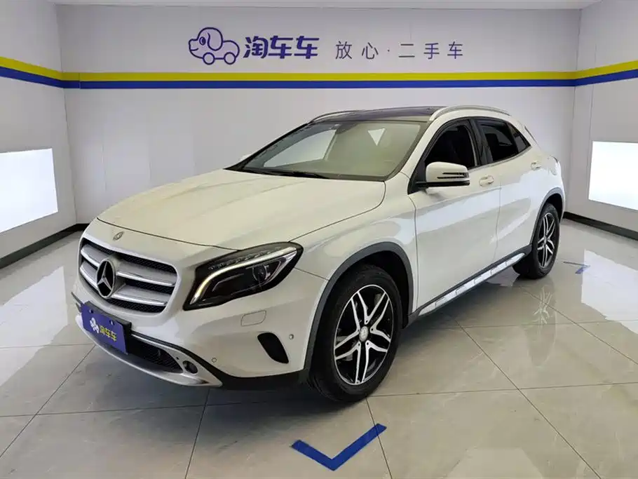 Mercedes-Benz GLA 2016 GLA 200 Fashion