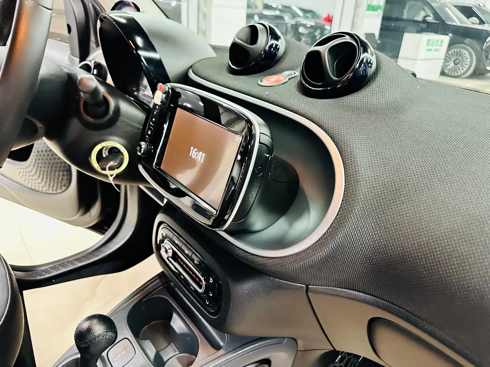 Фото 43 - smart fortwo