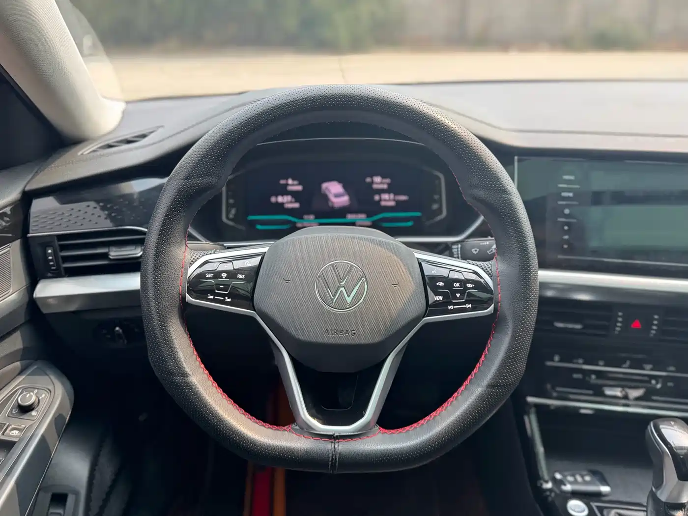 Volkswagen Passat 2024 330TSI Starlight Elite Edition фото 8