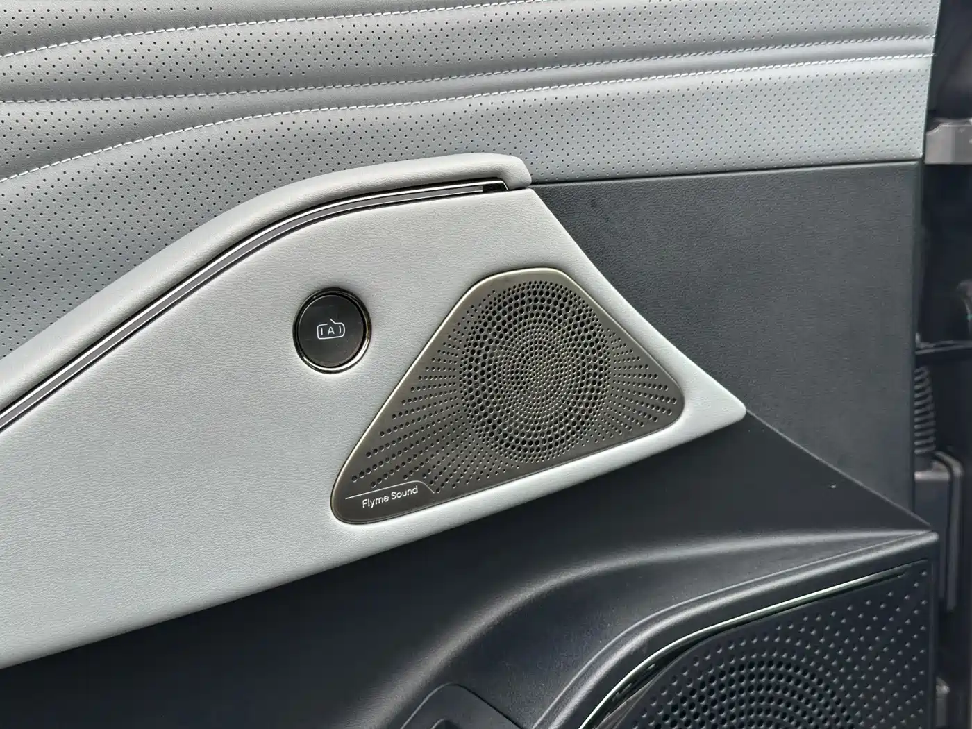 Geely Galaxy Galaxy E8 2026 2025 Model 610km Premium Edition