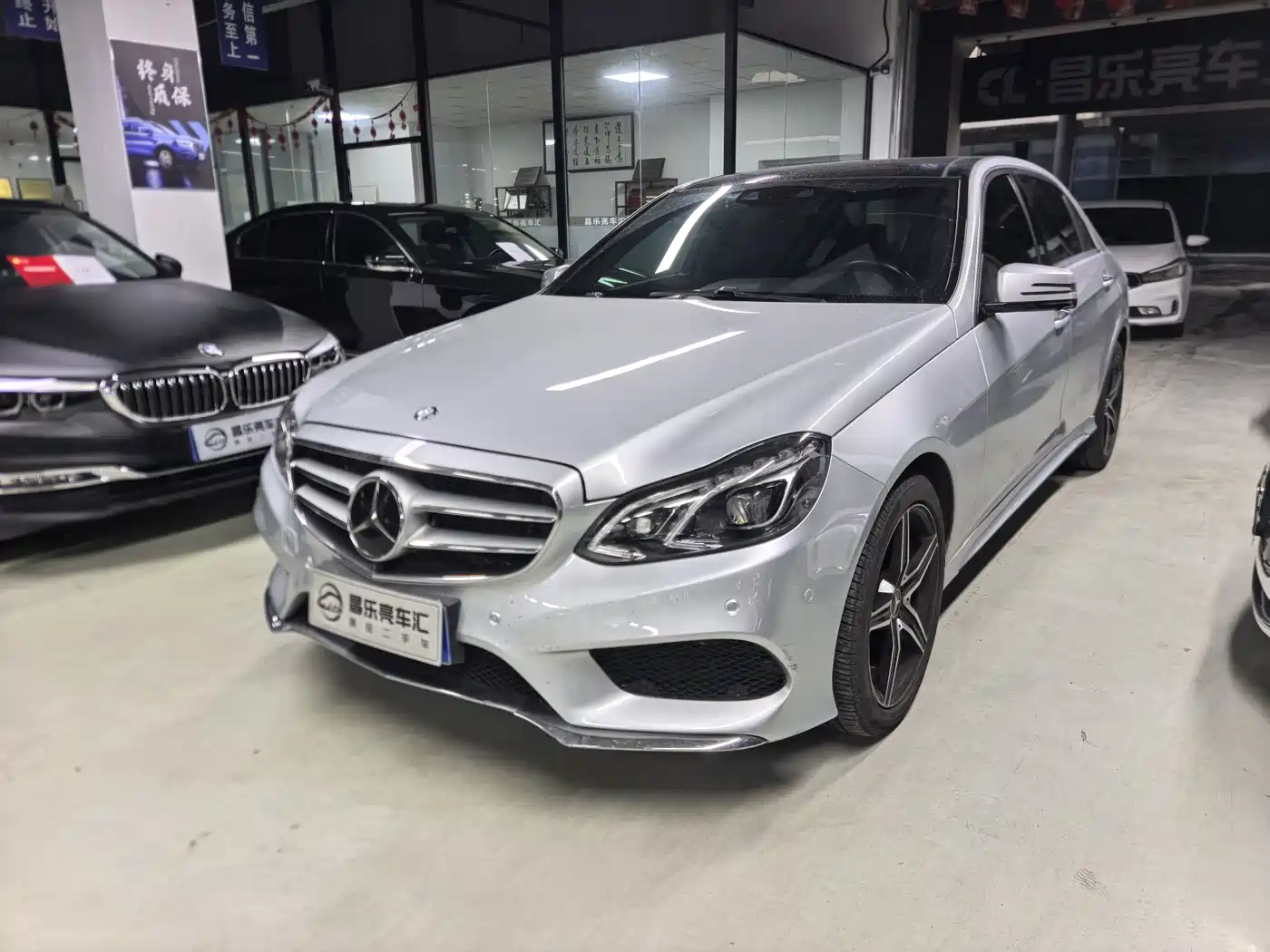 Mercedes-Benz E-Class 2015 E 400 L Sport Luxury 4MATIC фото 5