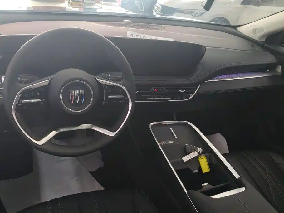 Buick LaCrosse 2025 2025 Platinum Avenir Edition