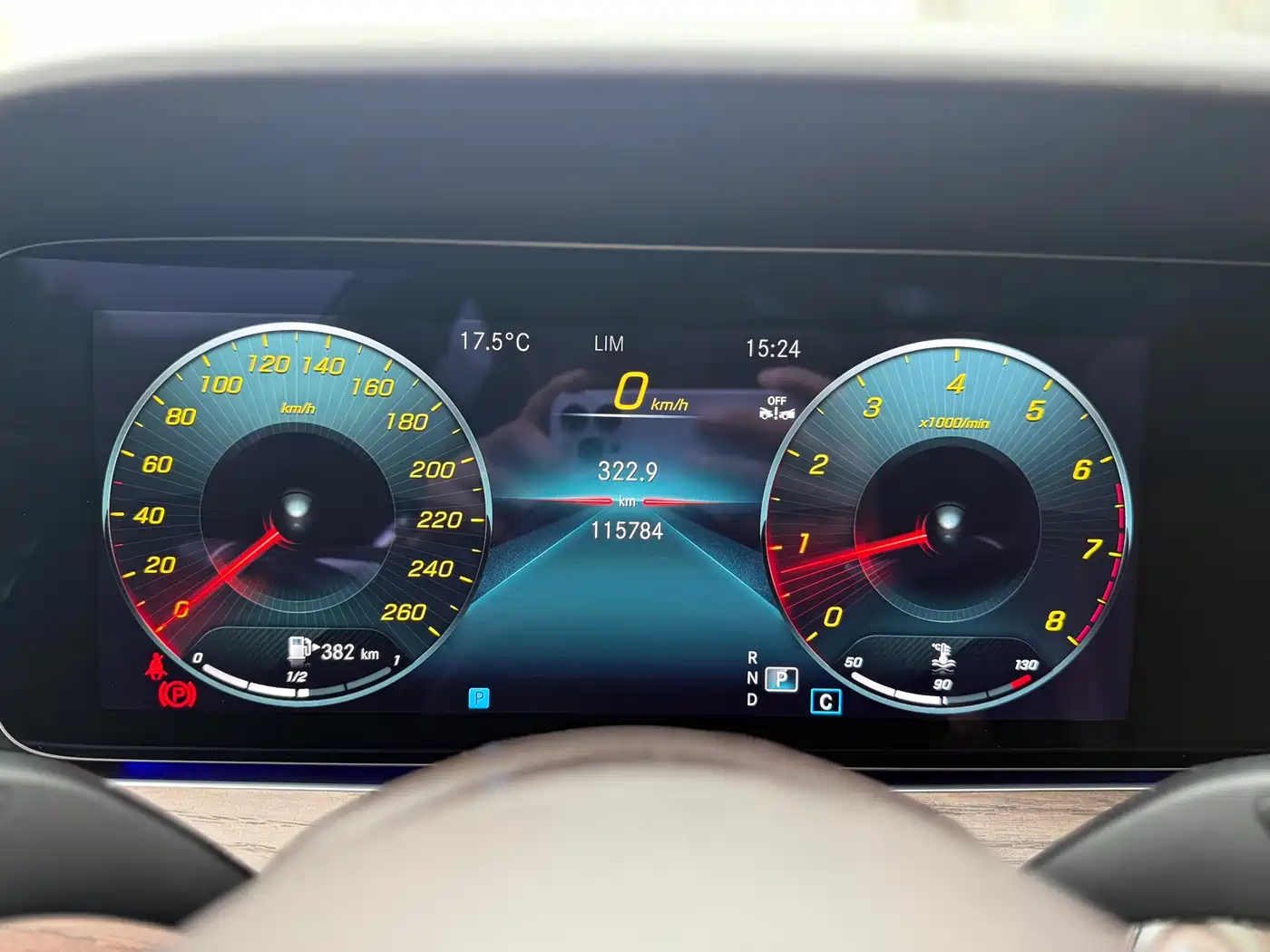 MERCEDES-BENZ E CLASS