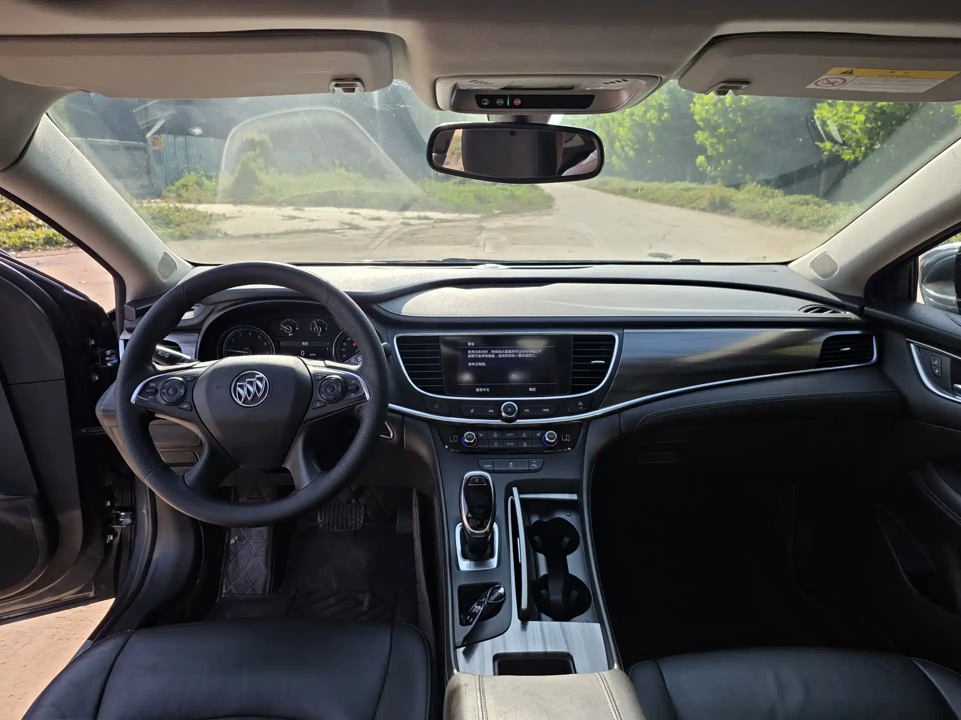 Photo 13 - Buick LaCrosse