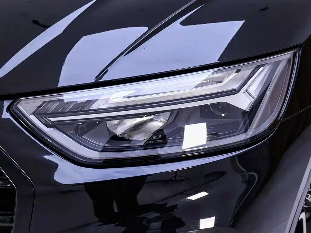 Audi Q5L 2023 45T Luxury Dynamic фото 4