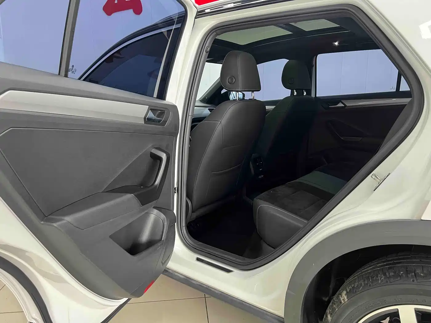 Volkswagen T-Roc, миниатюра 15