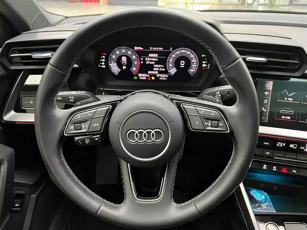 Audi A3 2023 Facelift Sportback 35 TFSI Fashion Sport фото 4