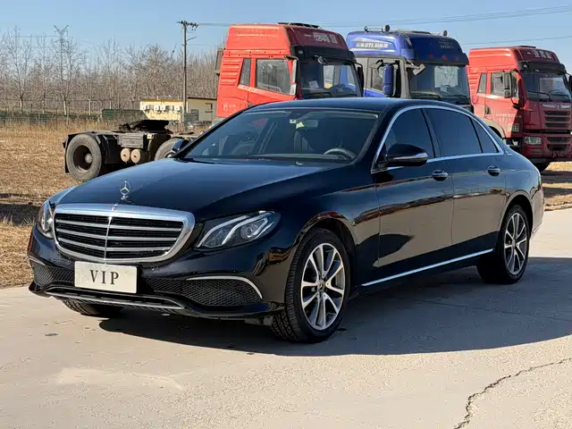 MERCEDES-BENZ E CLASS