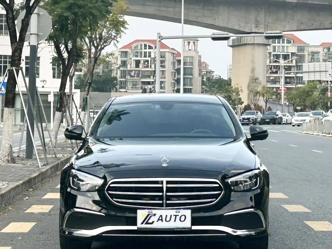  E CLASS