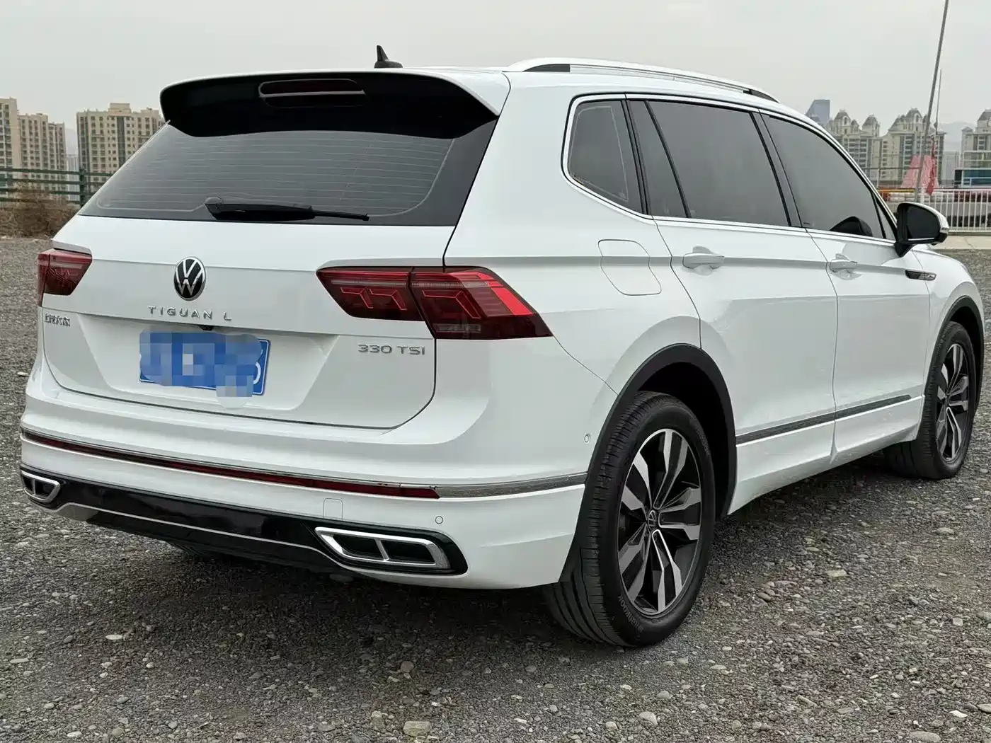 Volkswagen Tiguan L 2024 330TSI Automatic 2WD R-Line Premium Enjoyment Edition фото 6