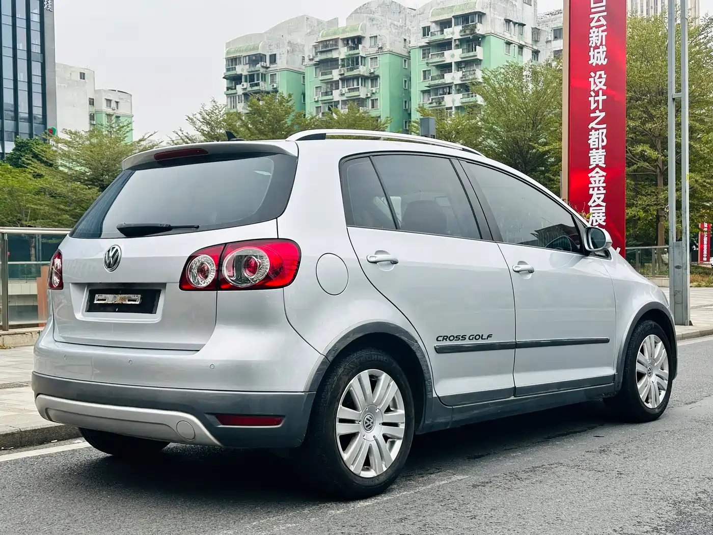 Volkswagen Golf (Import) 2011 1.4TSI Cross Golf фото 7