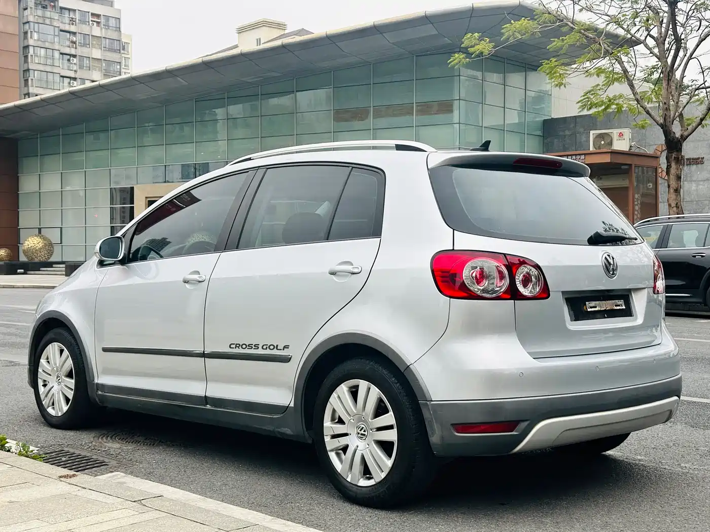 Volkswagen Golf (Import) 2011 1.4TSI Cross Golf фото 11