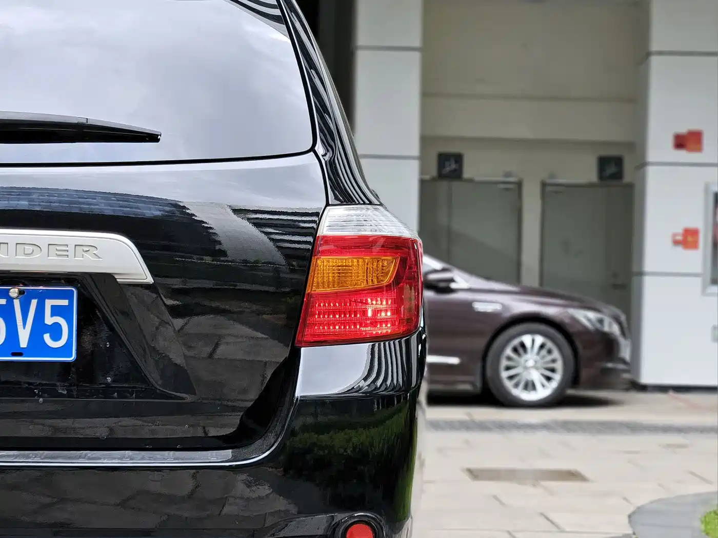Toyota Highlander 2009 2.7L 2WD 7-seater Elite Edition фото 21
