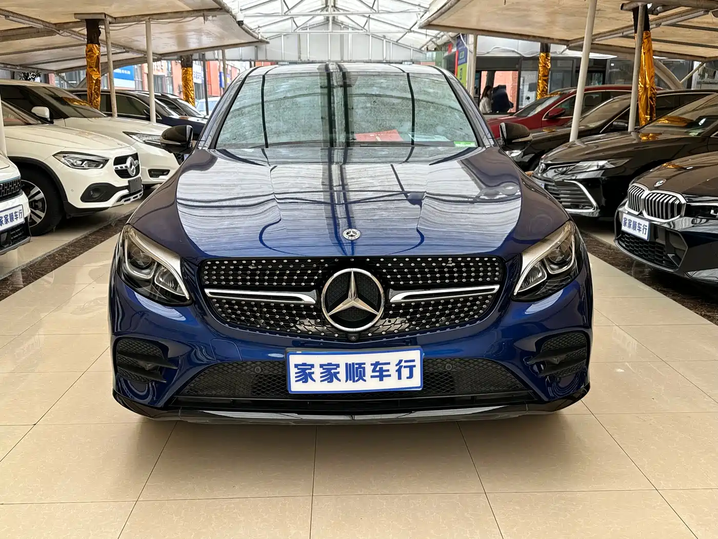 Mercedes-Benz GLC Coupe 2019 GLC 200 4MATIC Coupe SUV фото 2