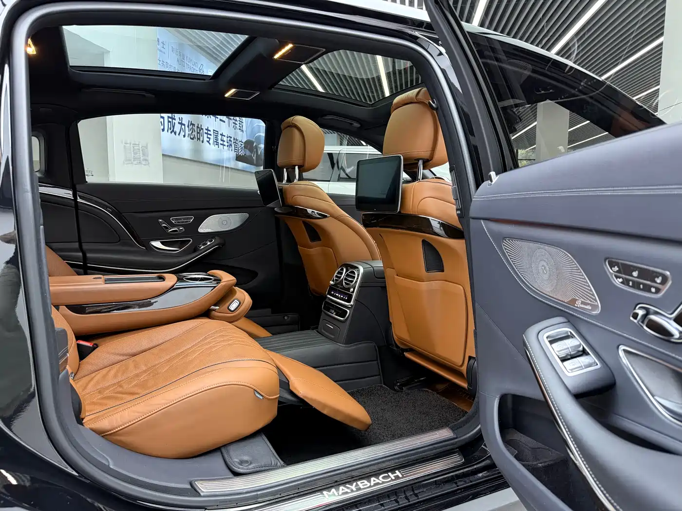 Mercedes-Benz Maybach S-Class 2020 S 450 4MATIC Collector's Edition фото 13