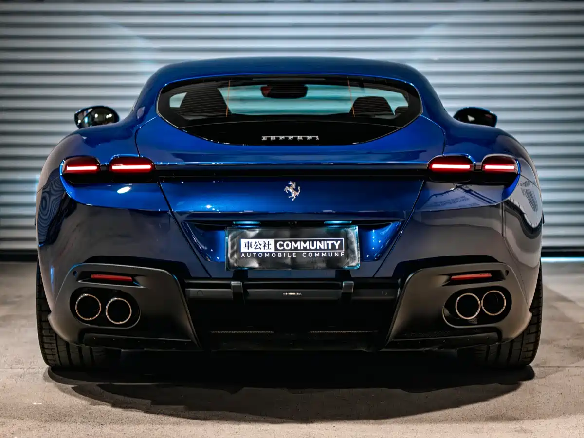 FERRARI ROMA