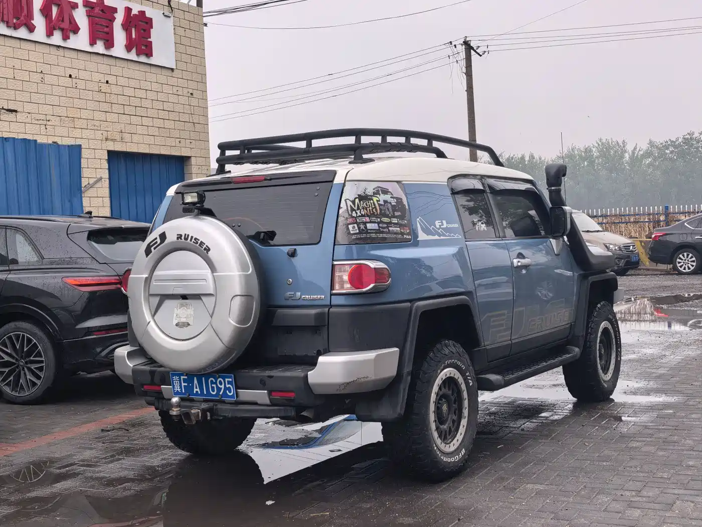 Toyota FJ Cruiser фото 4