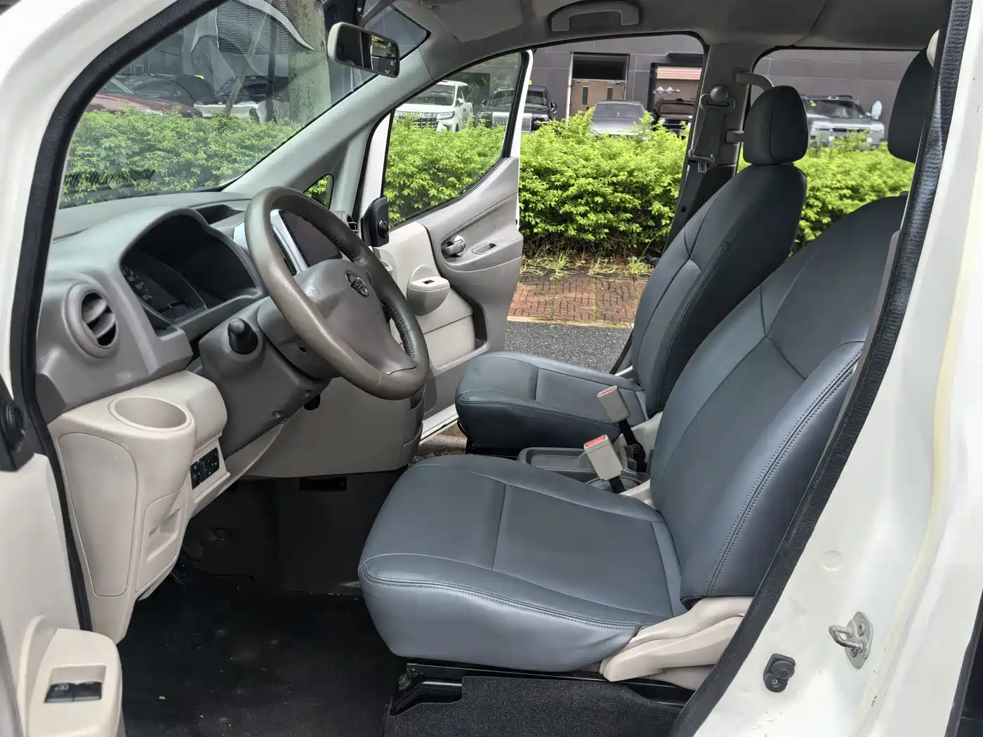 Nissan NV200 2016 2016 1.6L CVT Luxury