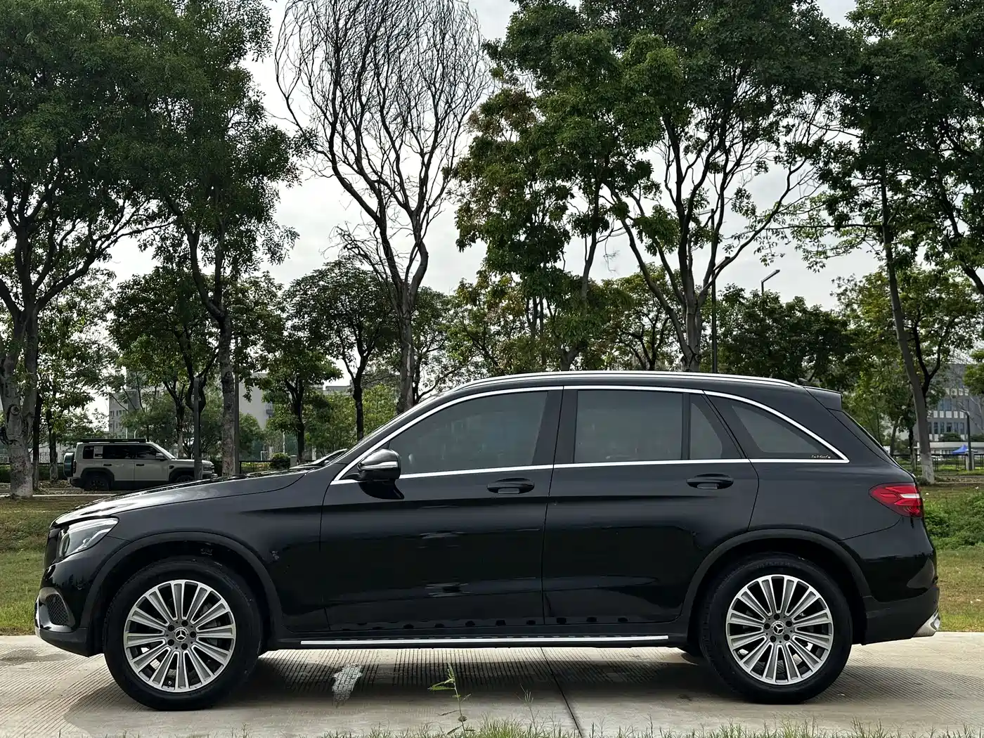 Mercedes-Benz GLC 2017 GLC 200 4MATIC фото 4