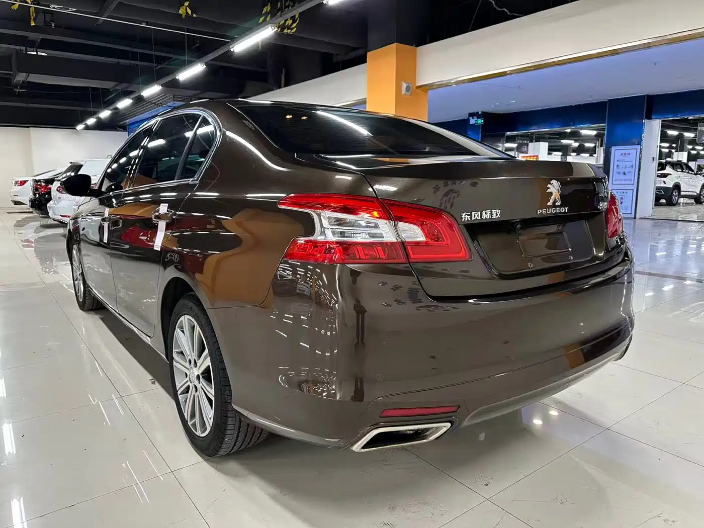 Peugeot 408 2016 1.6T Automatic Luxury Edition фото 13