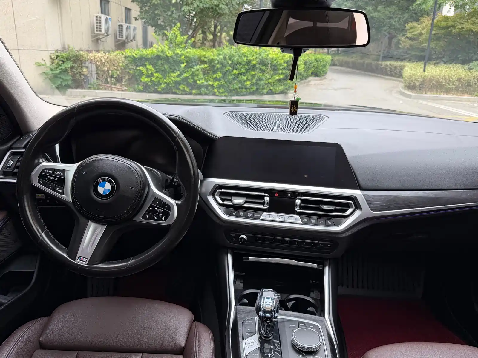 Photo 4 - BMW 3 Series