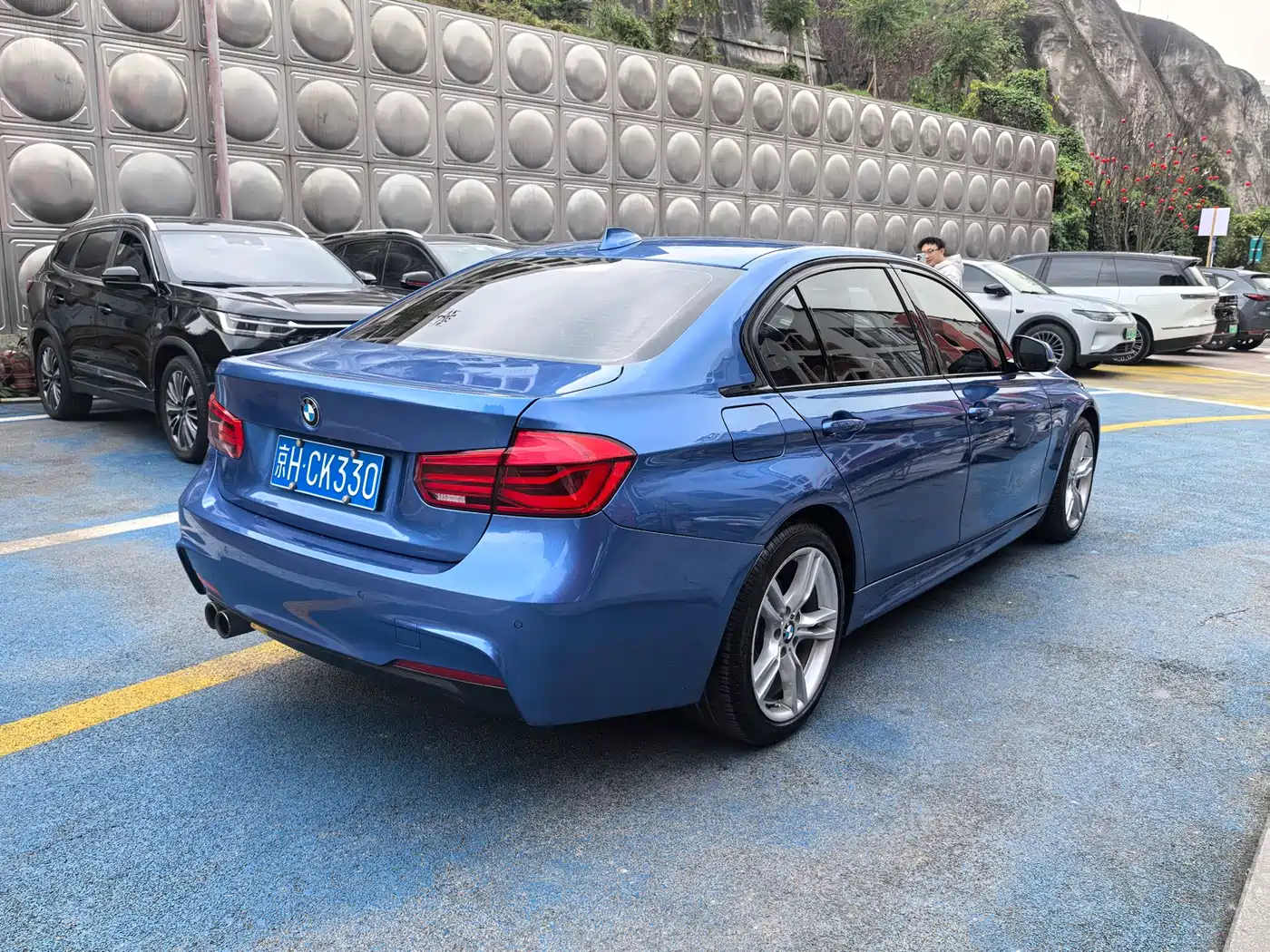 BMW 3 Series 2018 320Li Leading M Sport Package фото 2