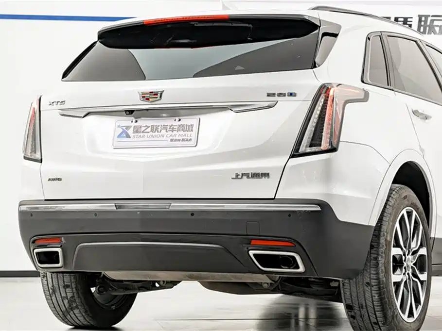 CADILLAC XT5