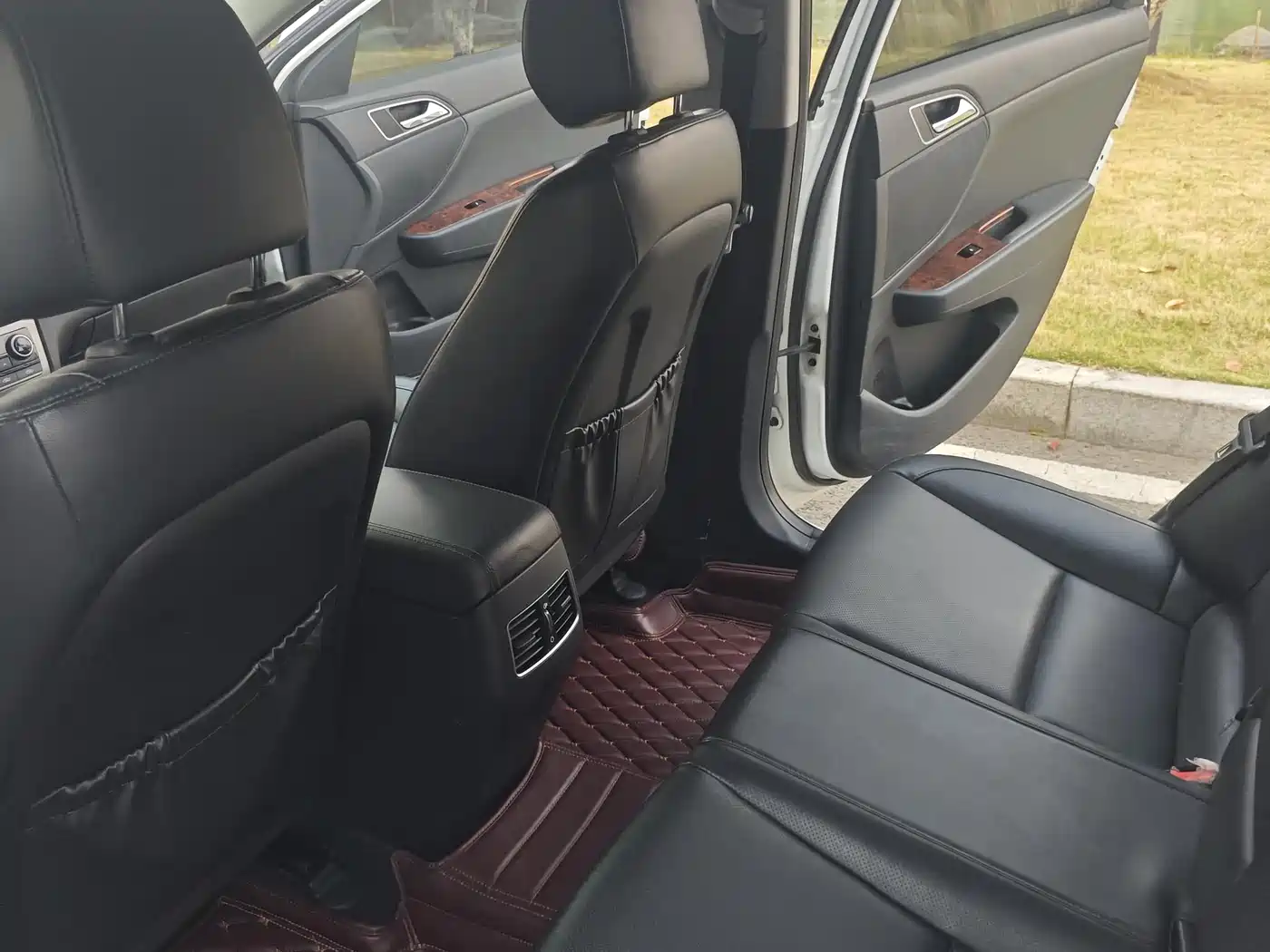Hyundai Mistra 2014 1.8L Auto Premium DLX фото 10