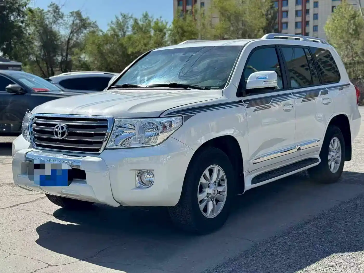 Toyota Land Cruiser (Import) 2015 2015 4.0L V6 Middle East Low Configuration Edition