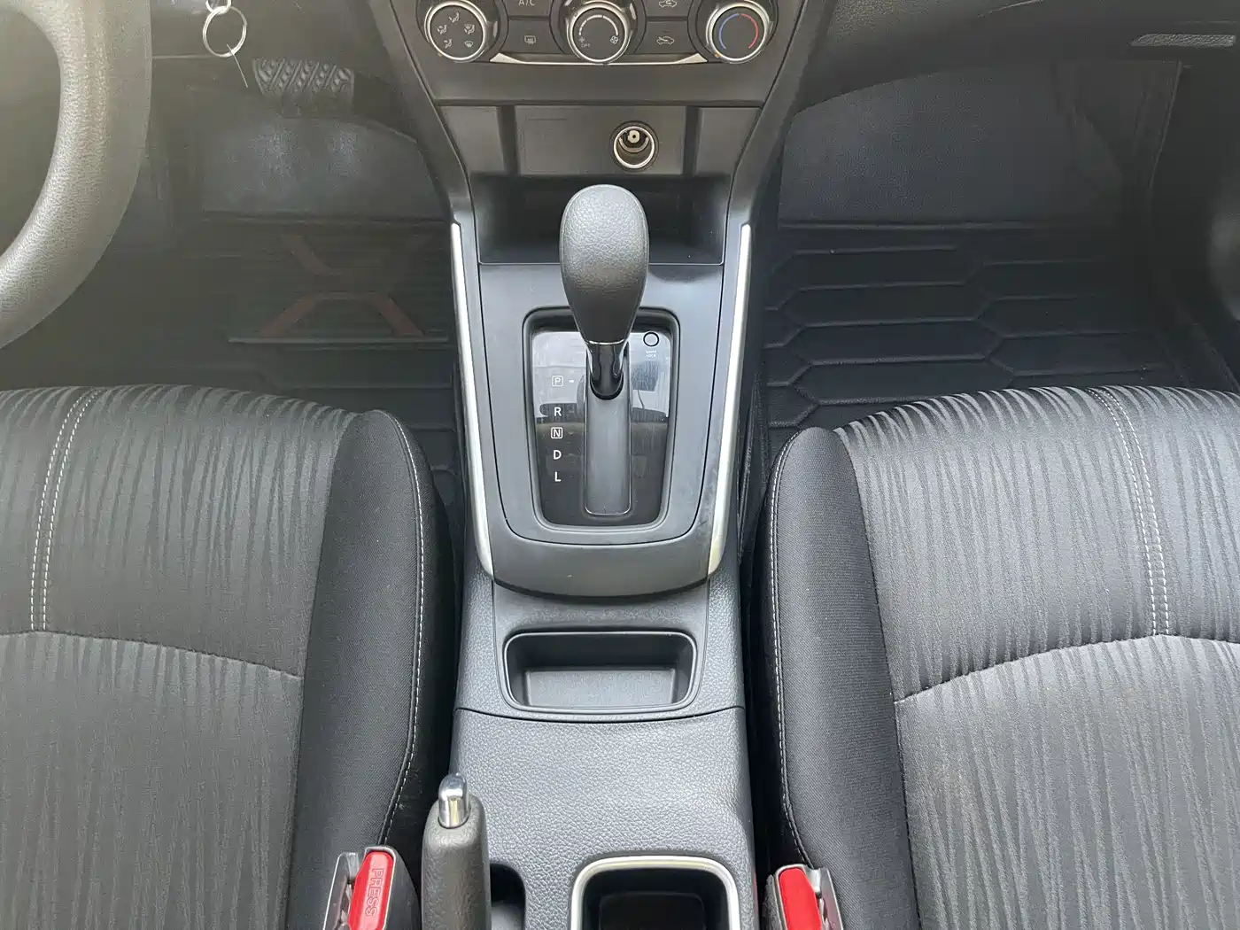 Nissan SYLPHY, миниатюра 9