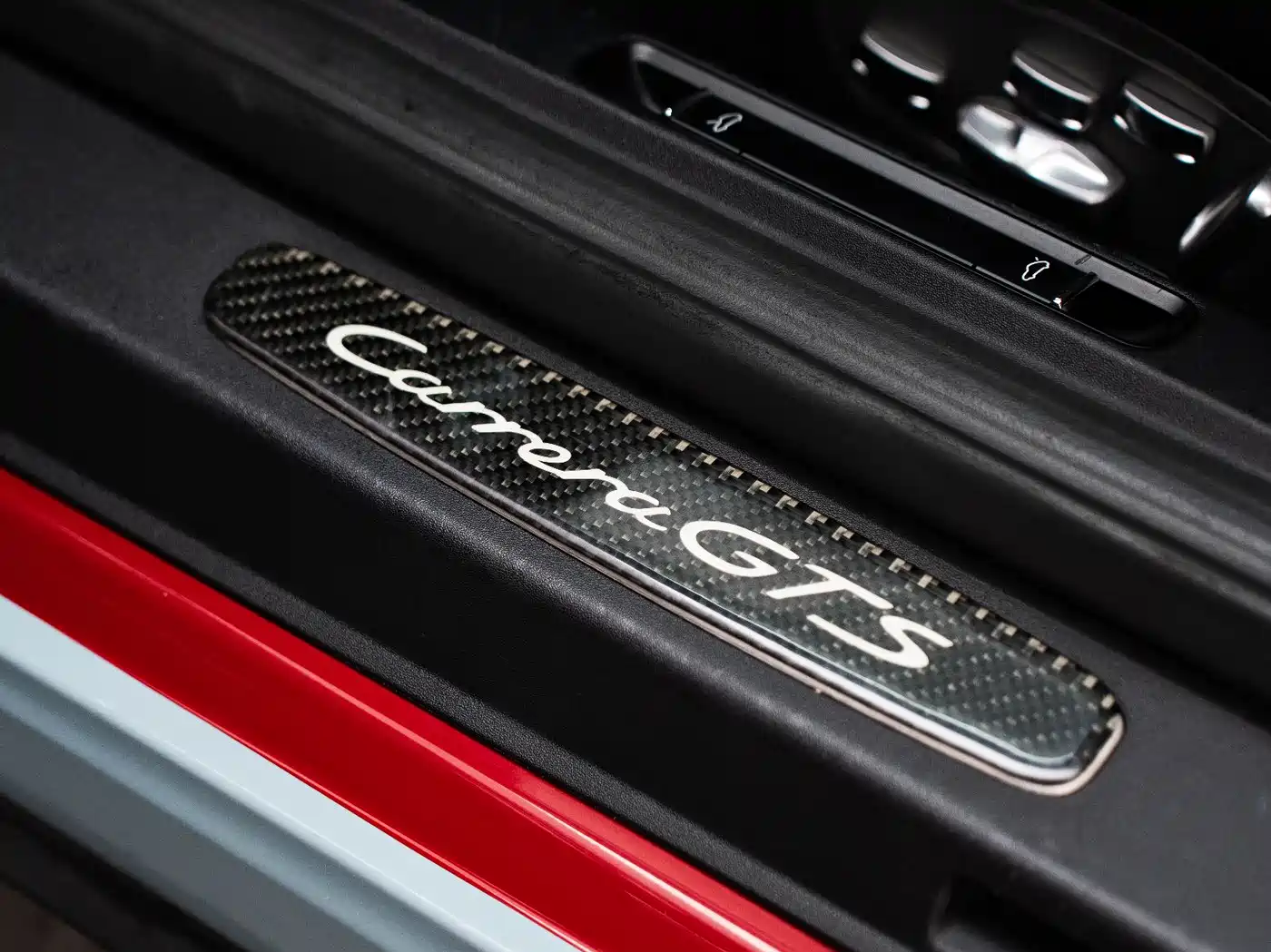 Porsche 911 2017 Carrera GTS 3.0T фото 18